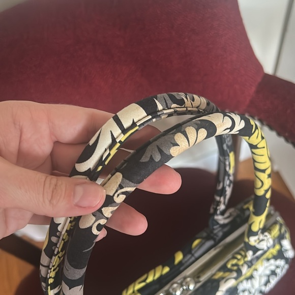 Vera Bradley Floral Patterned Women's Bag - Picture 6 of 6